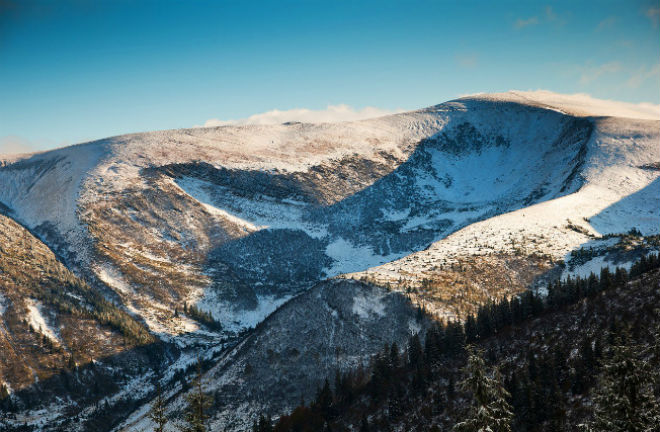 В горах на Закарпатье 10-11 января ожидается лавинная опасность 3 уровня