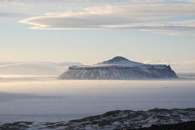 Южный полюс нагревается в 3 раза быстрее, чем вся планета