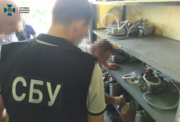 СБУ разоблачила миллионные злоупотребления на Житомирском бронетанковом