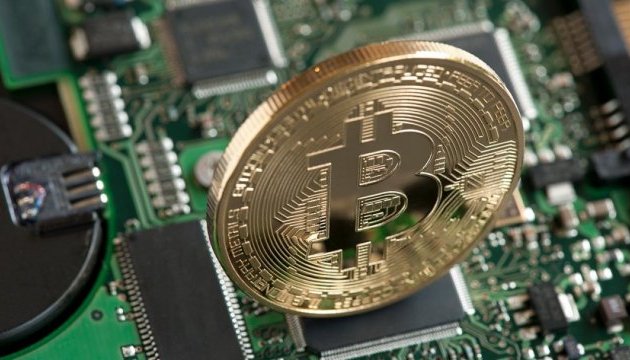 Bitcoin поднялся выше $18 тыс. в первый раз с 2017 года
