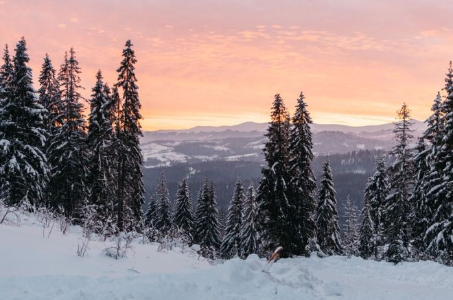 14 января в горах Закарпатской области объявлена значительная снеголавинная опасность