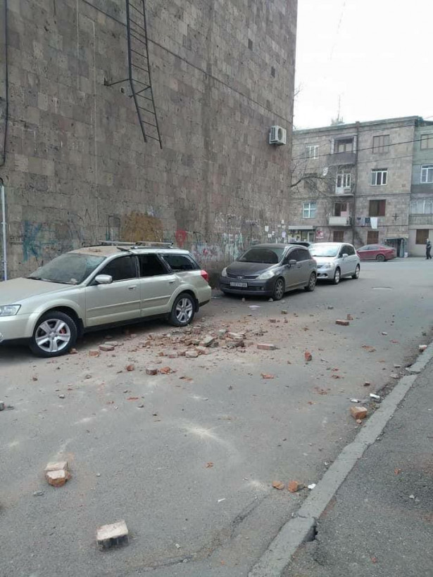 В Армении произошло сильное землетрясение (фото, видео) 