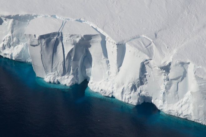 Третья часть шельфовых ледников Антарктиды находится под угрозой обрушения