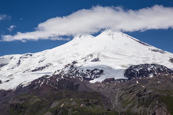 Метель на Эльбрусе унесла жизни 5-ти альпинистов