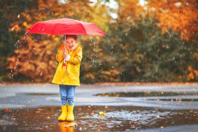21 ноября в Украине будет преобладать переменно облачная погода, в большинстве регионов дожди
