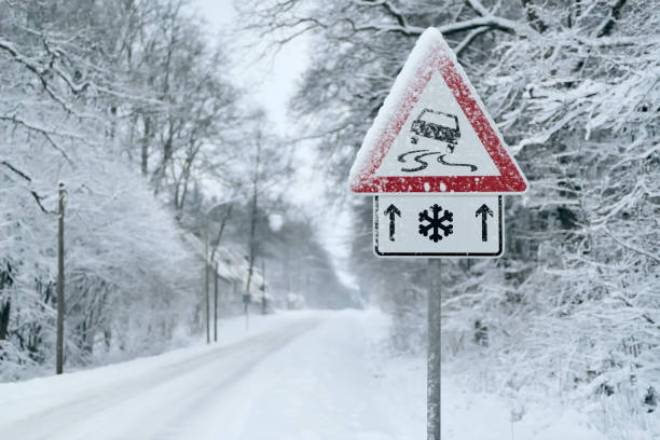 Жителей Украины предупреждают о значительном ухудшении погодных условий 27-28 декабря