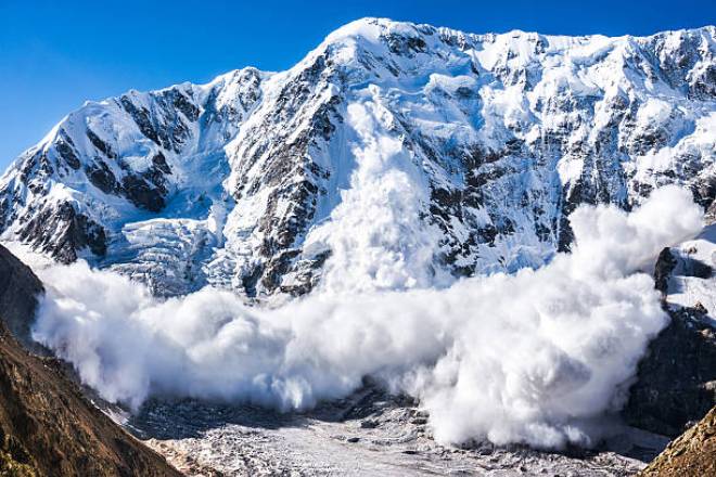 Предупреждение: 1-3 января в Карпатах удержится снеголавинная опасность 3-го уровня