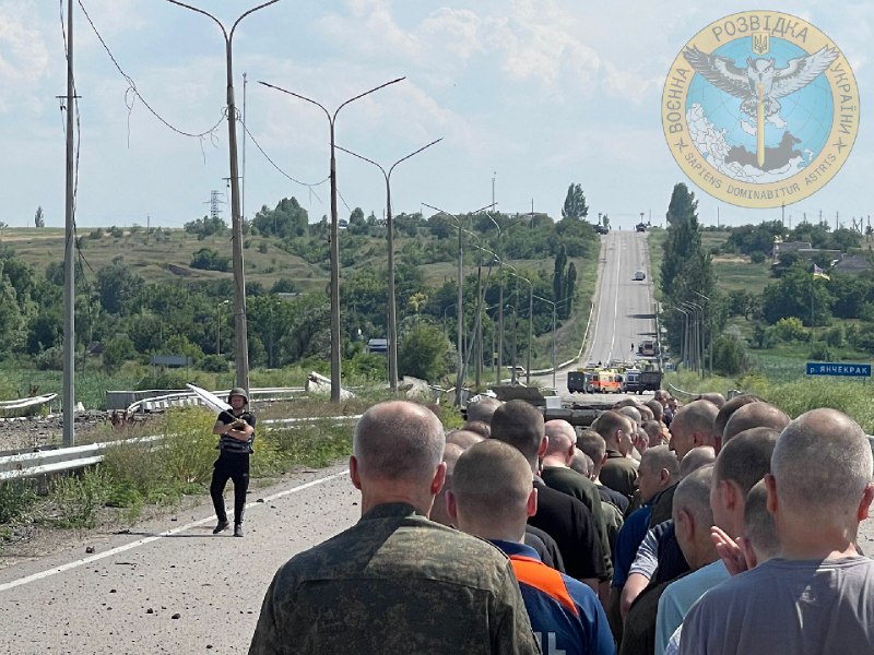 144 захисники України повернулися додому: перші фото і відео