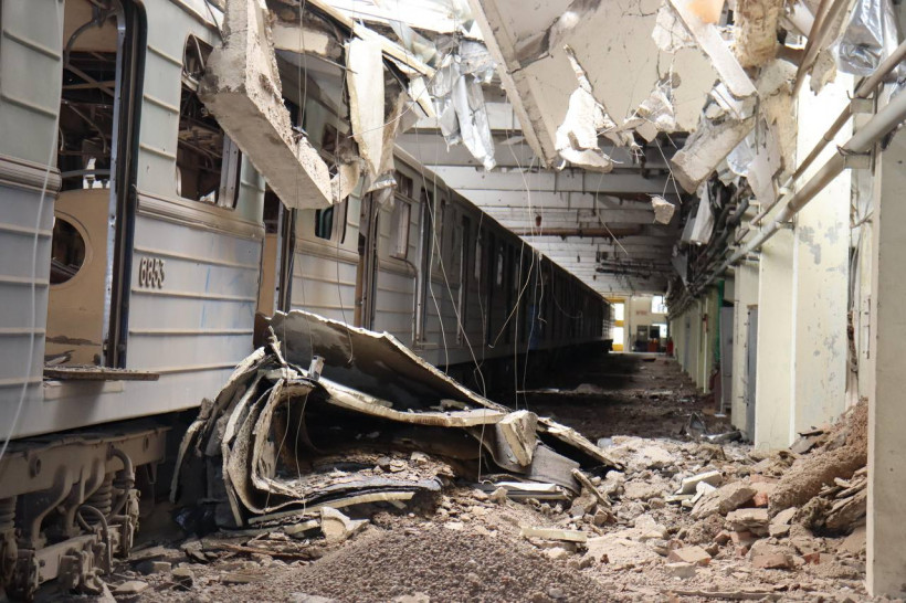 У Харкові окупанти вдарили по депо метрополітену (фото)