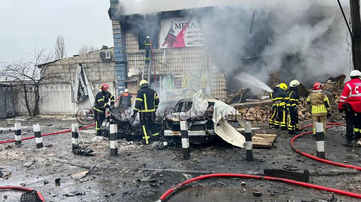 У Києві через ракетний удар 9 постраждалих, місто залишилось без води