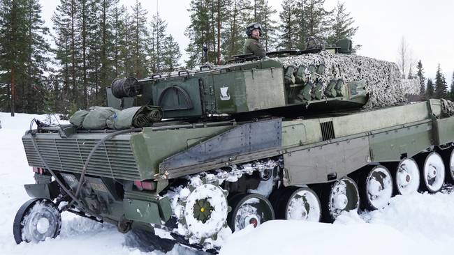 Норвегія відправить Україні танки Leopard 2