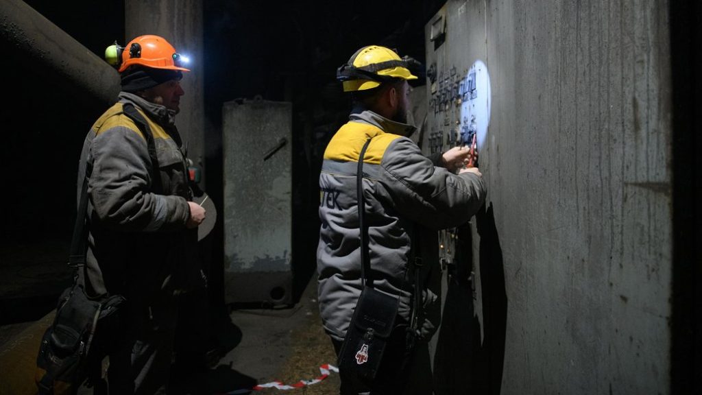 За який борг за світло в Україні можуть відключити електроенергію?