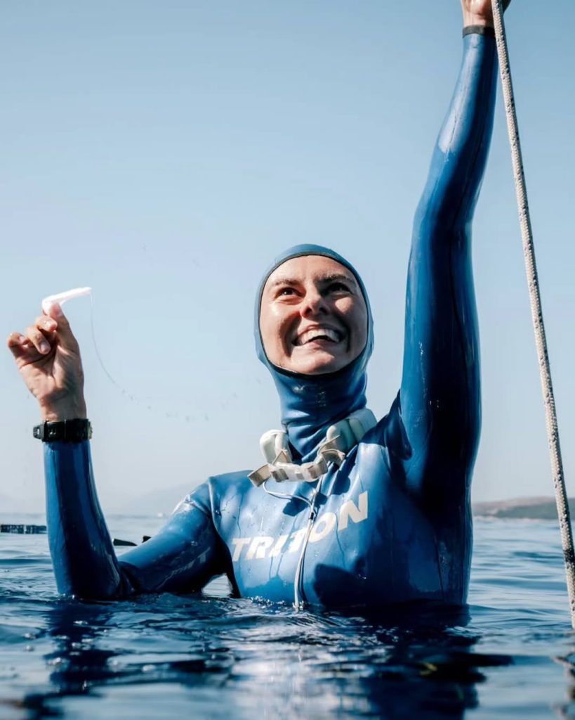 Пірнула на 86 метрів без ластів: українка Садурська встановила світовий рекорд з фрідайвінгу