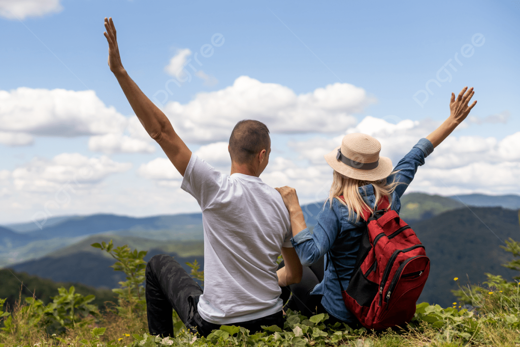 Дешеві подорожі - pngtree-happy-couple-relaxes-in-mountains-during-adventure-travel-photo-picture-image_14240293