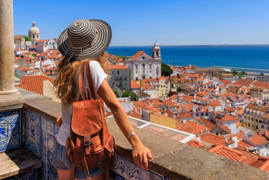 Подорожі преплата - This-sunny-European-Destination-Expecting-Another-Record-Year-For-Tourism.jpg