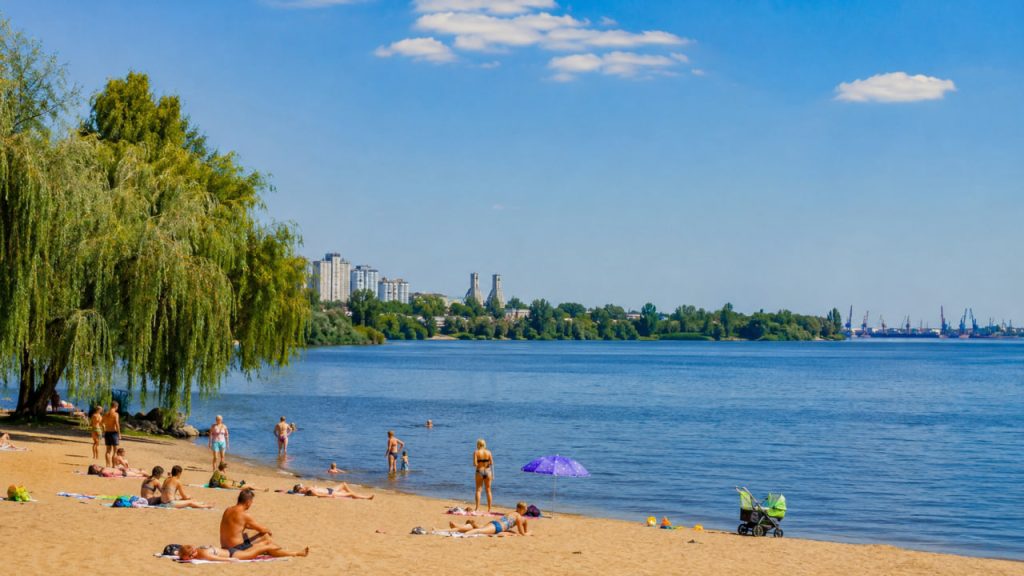 Де покупатися в Миколаєві 2026: список пляжів, озер і місць біля води з адресами