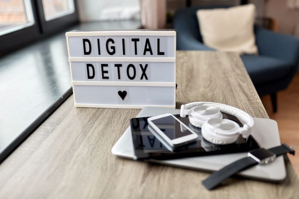 Цифровий детокс- digital-detox-reclaim-focus