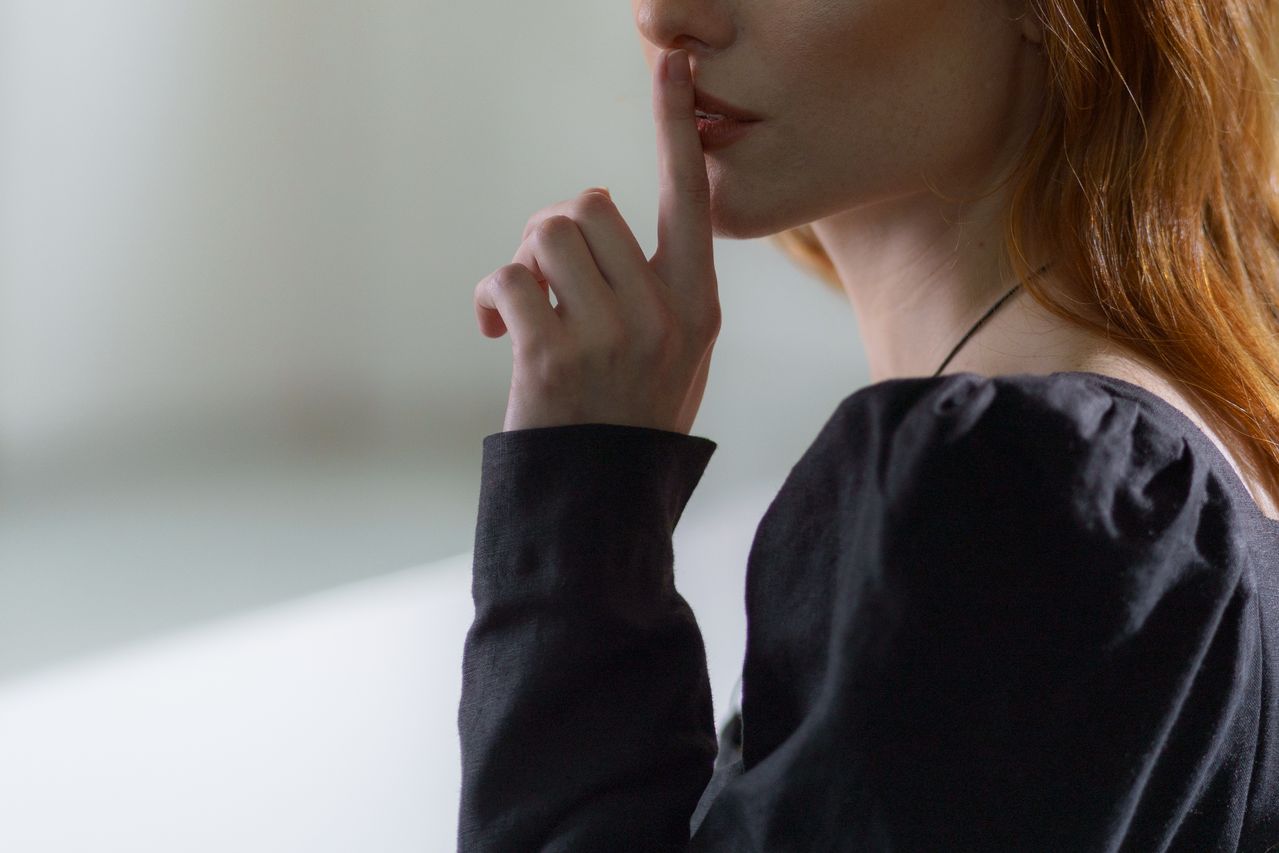 Чому люди вірять у міфи - pexels-cottonbro-6284254 (1)