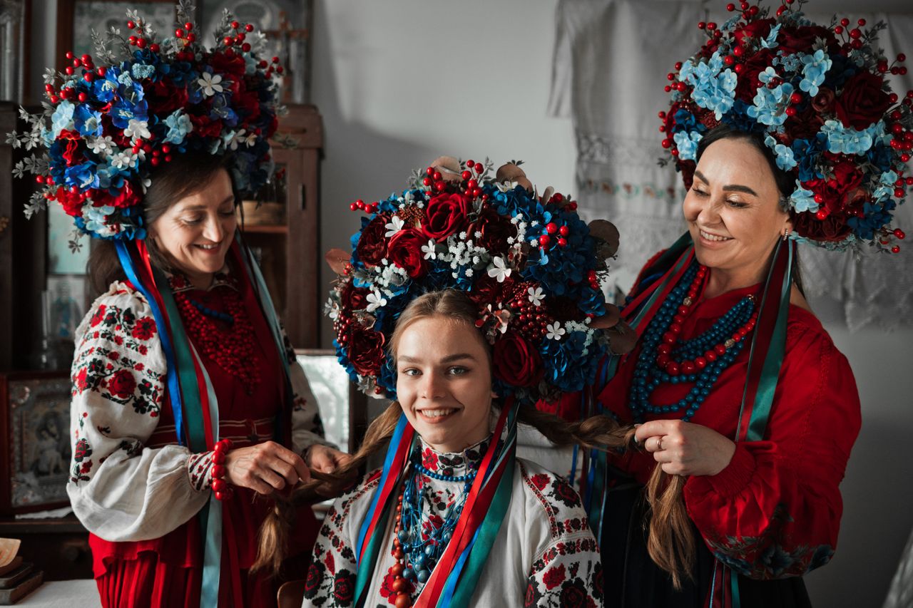 Вплив свят на культуру народів - pexels-denys-12526443