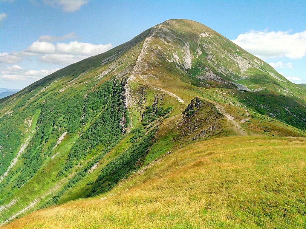 Міфи про Говерлу - the-carpathians-496342_1280