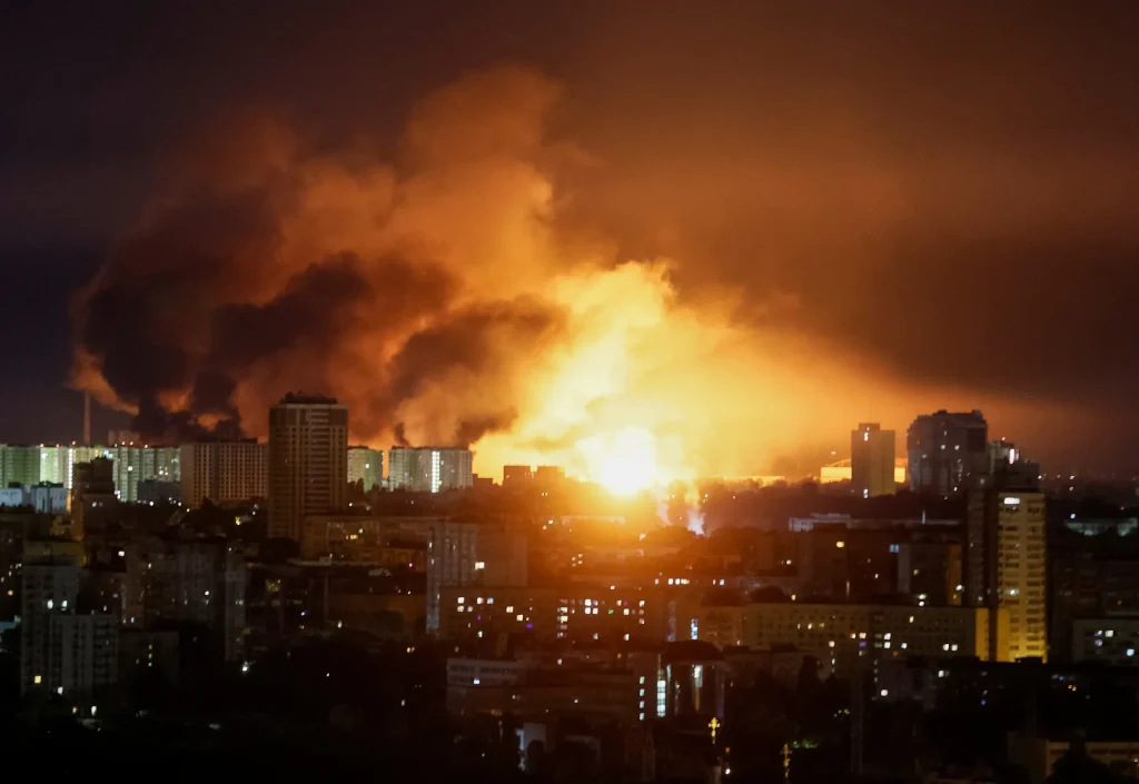 У Києві стався витік аміаку після атаки: що відомо та як захиститися