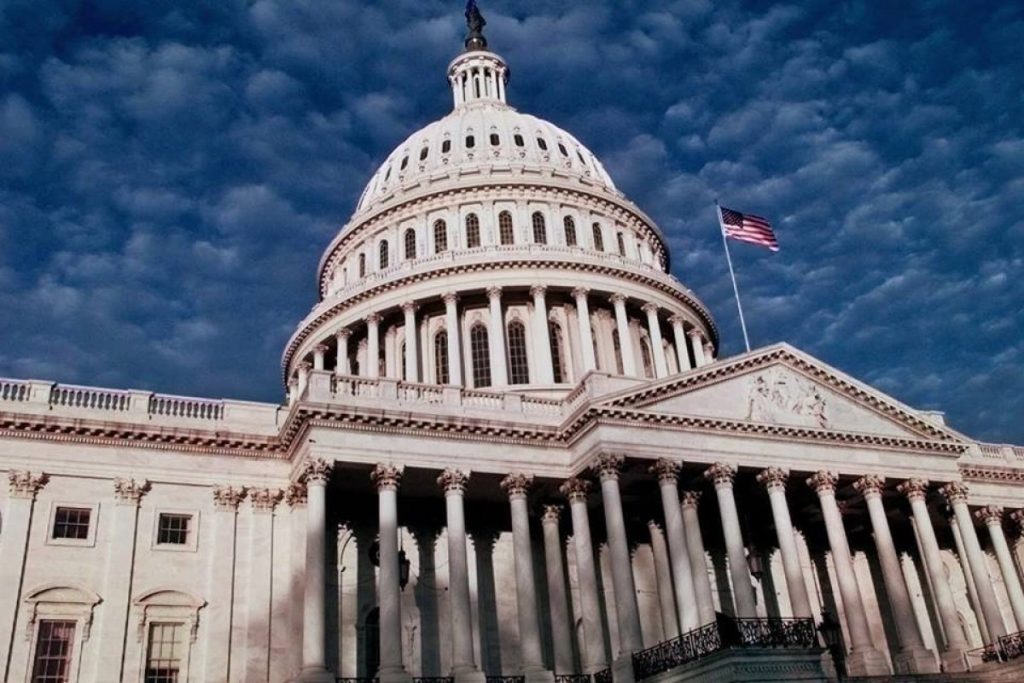США розглядають послаблення санкцій проти «тіньового флоту»