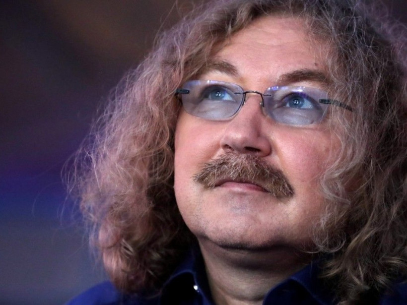 Заметно похудел и сбрил усы: Игорь Николаев в новом образе удивил поклонников (ВИДЕО)