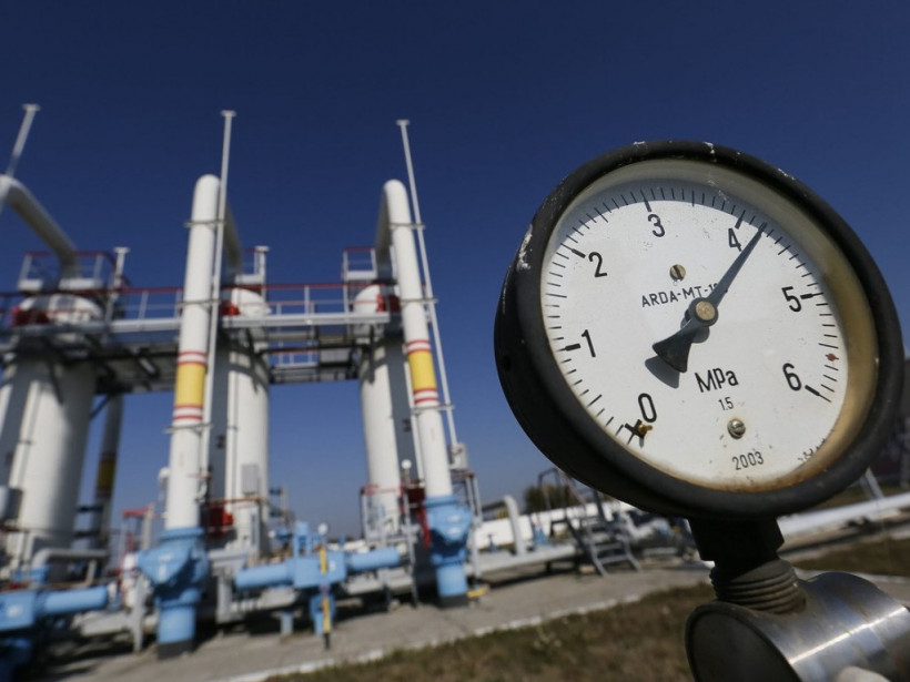 Газа в хранилищах может не хватить до конца марта - эксперт