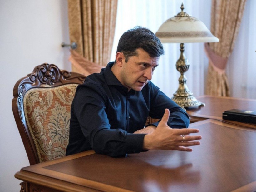 Д. Корнейчук: «Зеленский может назначить в МИД и СБУ людей Порошенко»