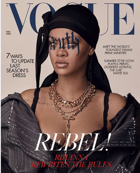 В кружевном бюстгальтере и бандане: обворожительная Рианна украсила обложку Vogue (ФОТО)