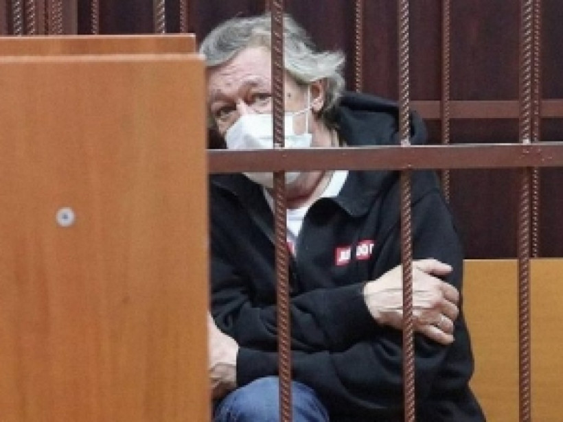 После смертельного ДТП Ефремова вырежут из фильмов