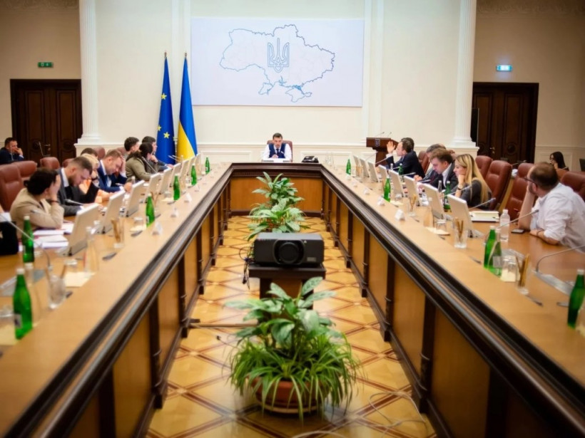 Кабмин показал зарплаты министров за период с сентября по декабрь 2019 года