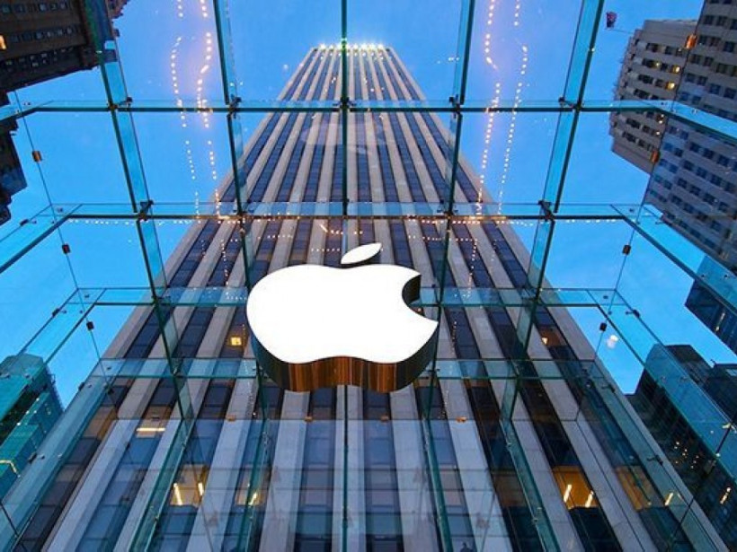 Стоимость компании Apple превысила триллион долларов <span id=