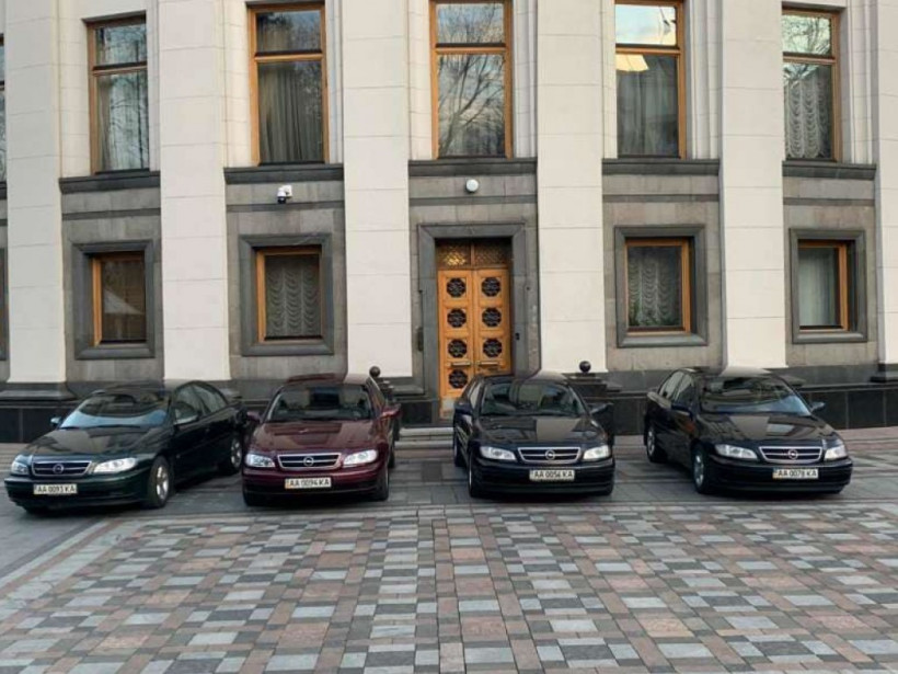 Финкомитет рекомендует Раде принять окончательную версию «антиколомойского» закона