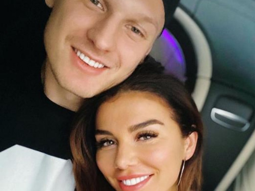 «Вы так пишете про каждого нового мужика»: Анна Седокова показала 27-летнего женатого любовника (ФОТО)