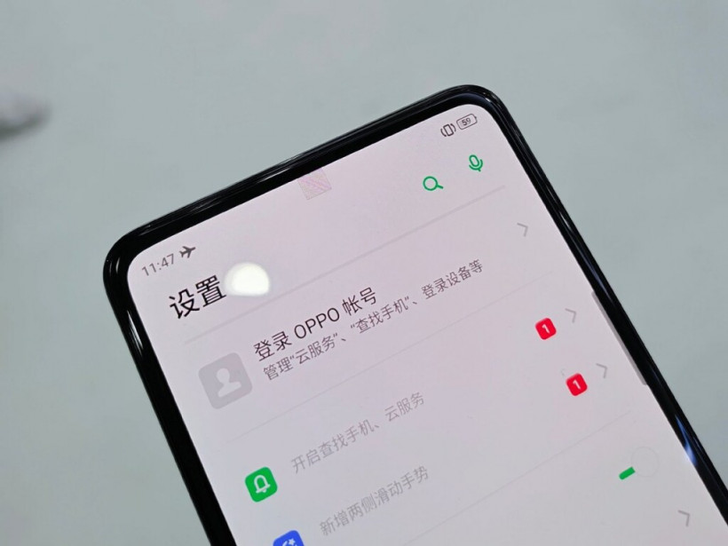 В Xiaomi на примере показали эволюцию подэкранной фронтальной камеры