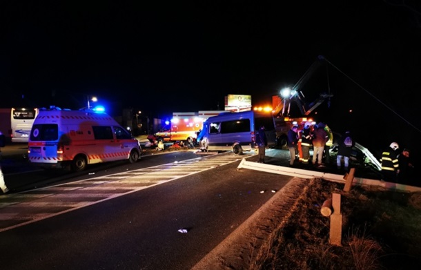 Микроавтобус с заробитчанами в Словакии попал в ДТП: погибли двое украинцев (ФОТО, ВИДЕО)
