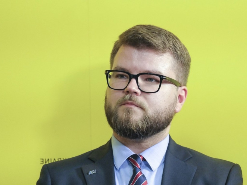 Экс-глава «Укрзализныци» получит 7 миллионов как компенсацию за увольнение