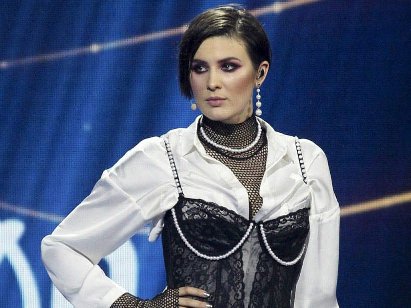 Maruv на шоу «Танцы со звездами»: кожаное боди и белое белье (ВИДЕО)