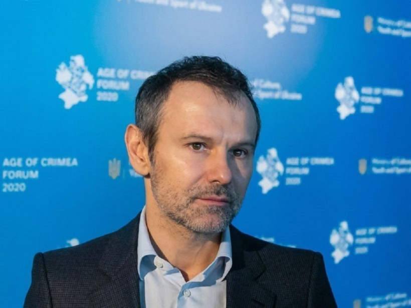 Вовремя уйти: Вакарчук снова предвосхитил парламентский кризис?