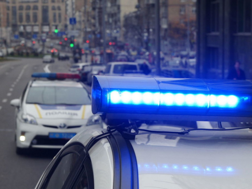 Неизвестные перерезали горло девушке в Харькове, сожгли труп и выбросили его в коллектор