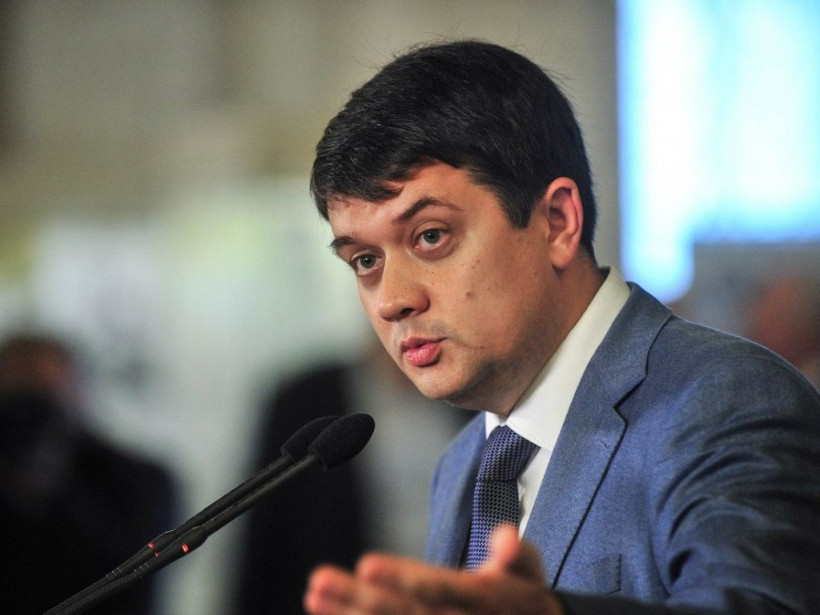 Разумков заявил, что объем продажи земли пересмотрят