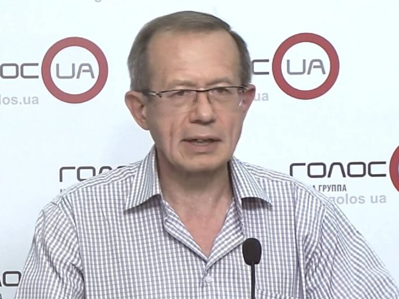С.Толстов: «Процессу урегулирования конфликта на Донбассе не хватает прямых договоренностей лидеров РФ и Украины»