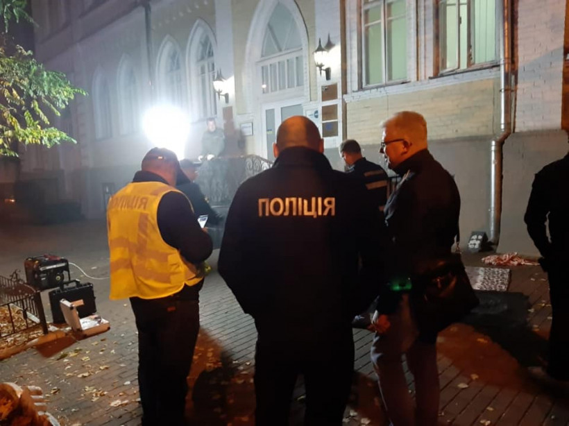 Взрыв гранаты в Киеве унес жизнь АТОшника: все подробности ночного ЧП (ФОТО, ВИДЕО)