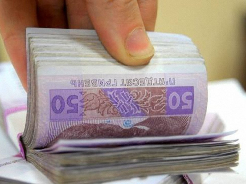 Зарплаты депутатов должны увеличиваться в соответствии с ростом экономики - парламентарий 