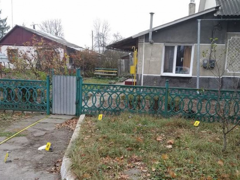На Хмельниччине злоумышленник забил до смерти мужчину, приехавшего в гости к родителям (ФОТО)