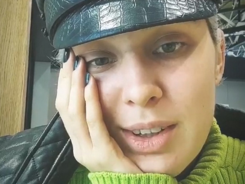 Певице стало плохо во время пересадки: MARUV отменила выступление в РФ 
