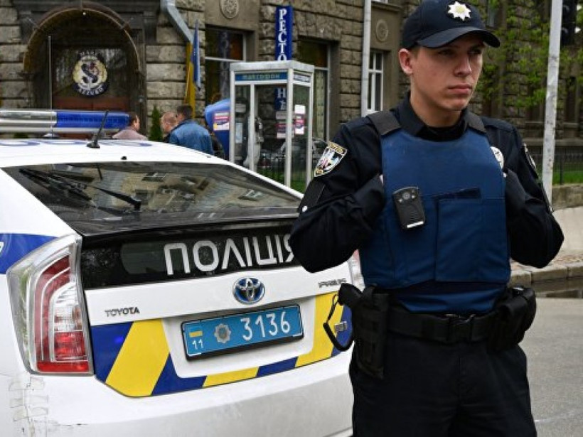 В Днепре полиция стреляла по колесам джипа-нарушителя (ВИДЕО)