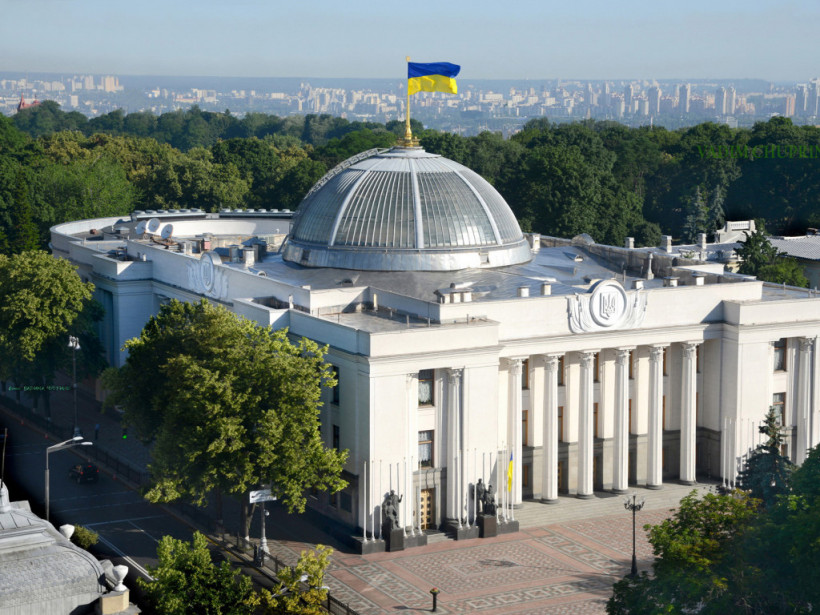 Рада не отвечает на ключевые социальные вопросы – эксперт