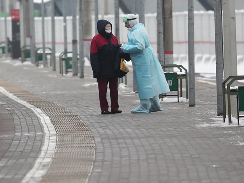 Два человека с подозрением на  COVID-19 попали в больницу Черновцов 